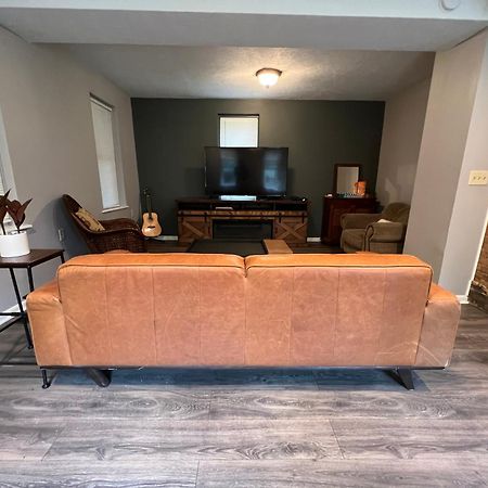 **Stylish Pet Friendly 3 Bedroom House** Cleveland Exterior foto