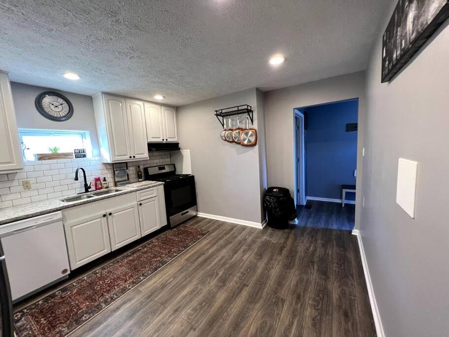 **Stylish Pet Friendly 3 Bedroom House** Cleveland Exterior foto